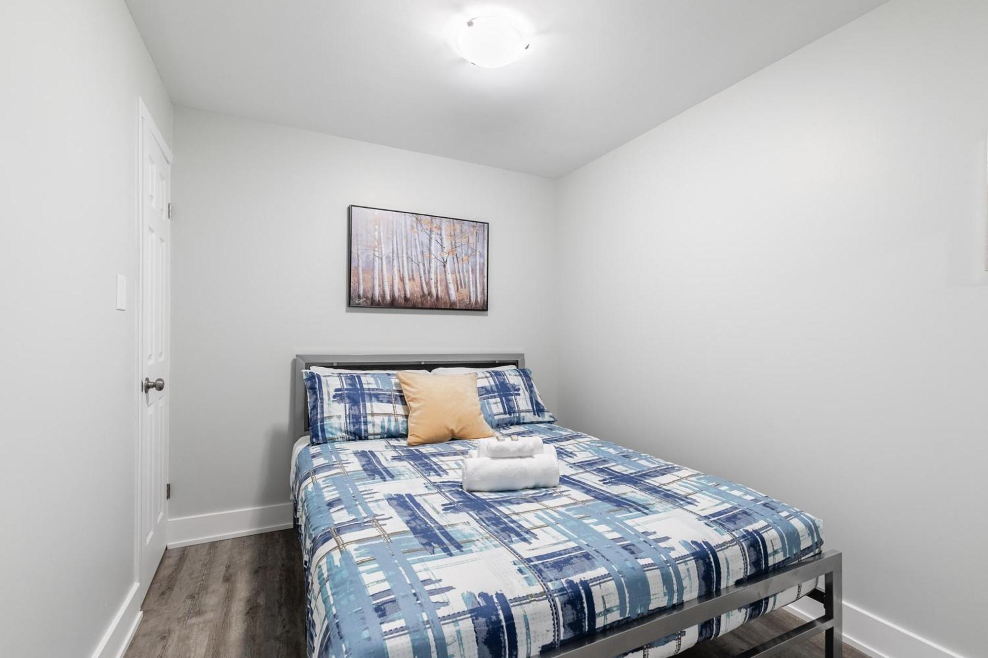 1Br Basement Condo - James Street Hamilton Extérieur photo