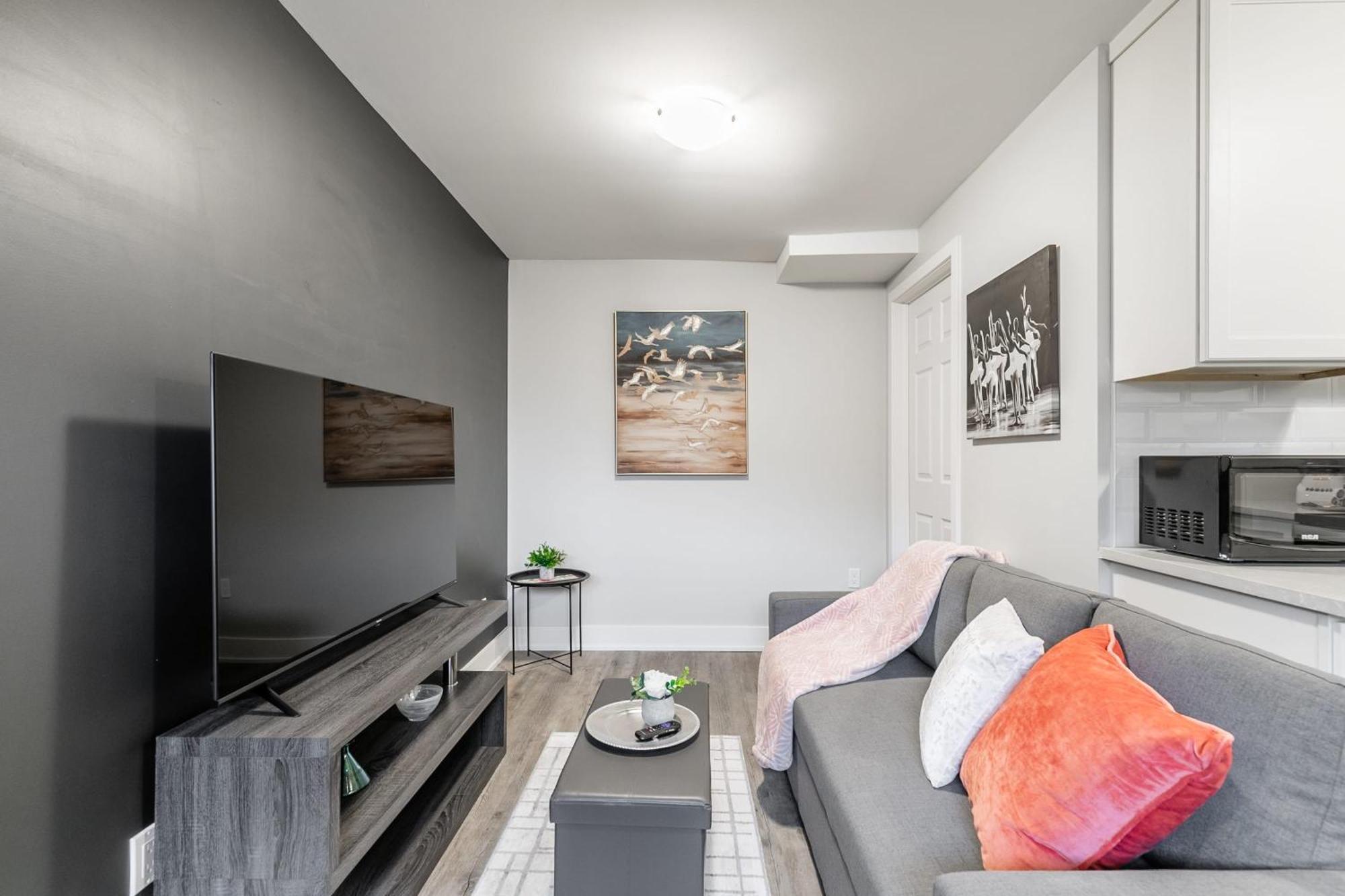 1Br Basement Condo - James Street Hamilton Extérieur photo