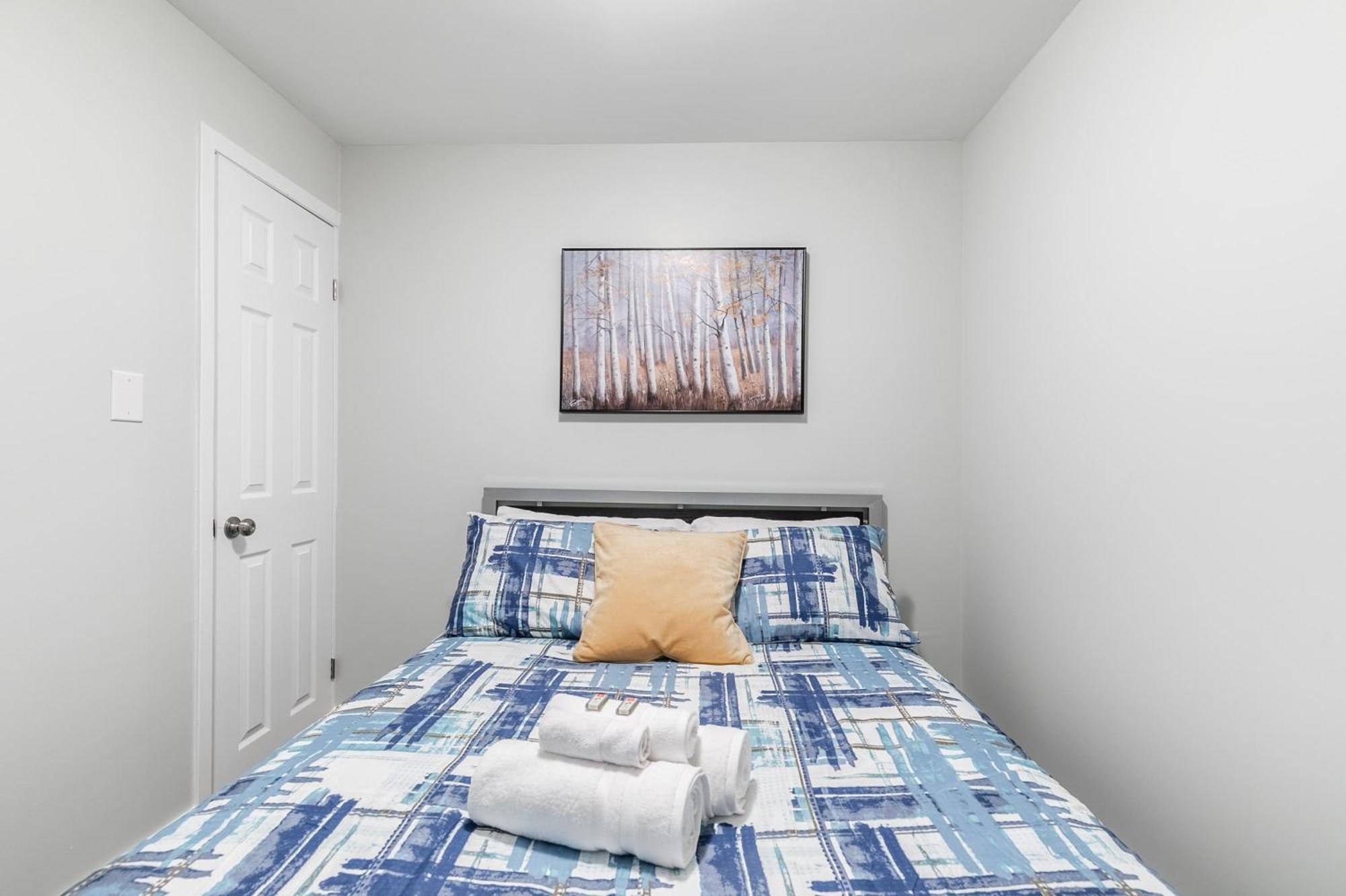 1Br Basement Condo - James Street Hamilton Extérieur photo